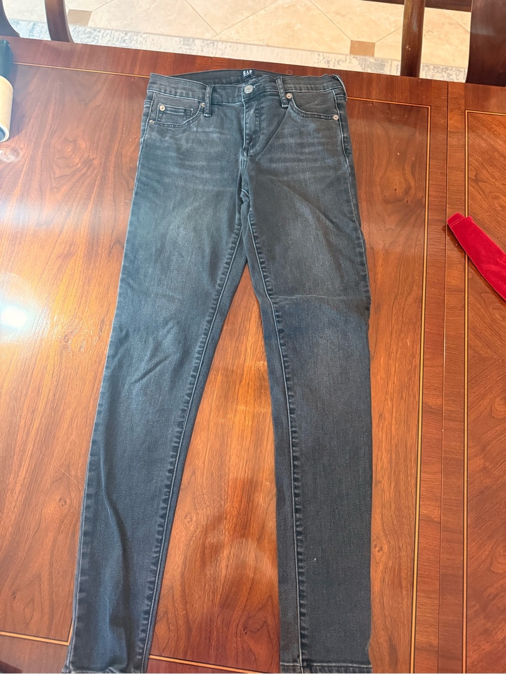 GAP Women's Black Skinny Jeans